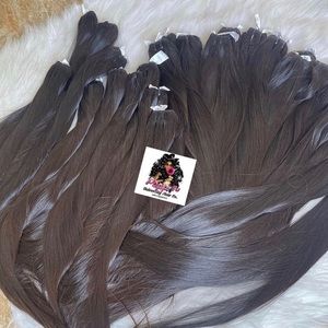 100% raw Vietnamese hair bundles 30” 4 bundles